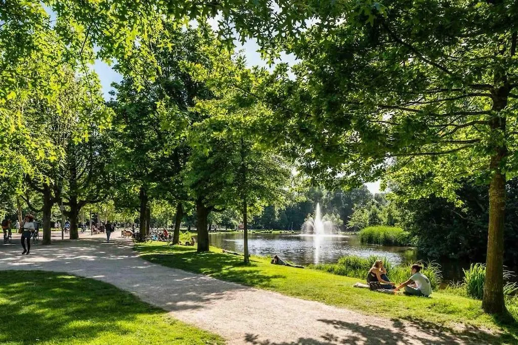 Luxurious Central Park 1-Bed Apartment Amsterdam Nederländerna